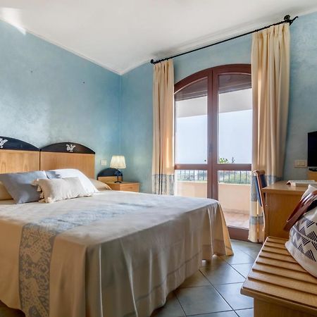 Hotel Villa Del Mare Solanas Extérieur photo