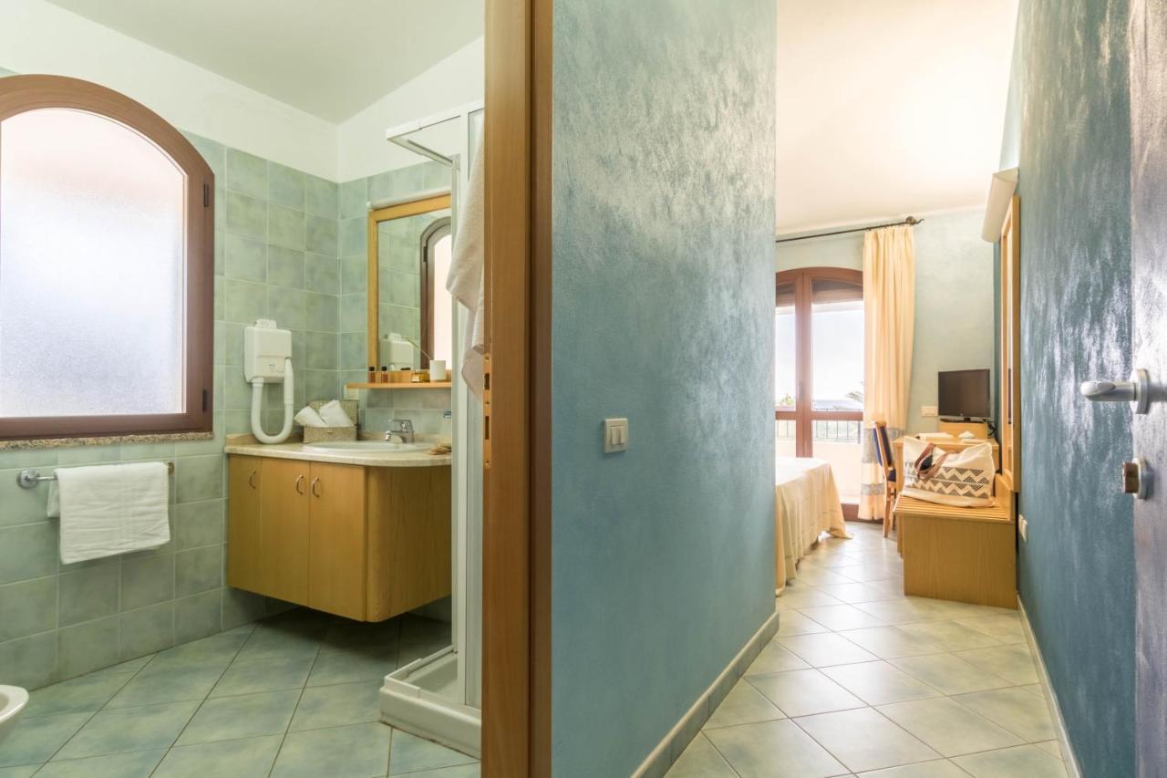 Hotel Villa Del Mare Solanas Extérieur photo