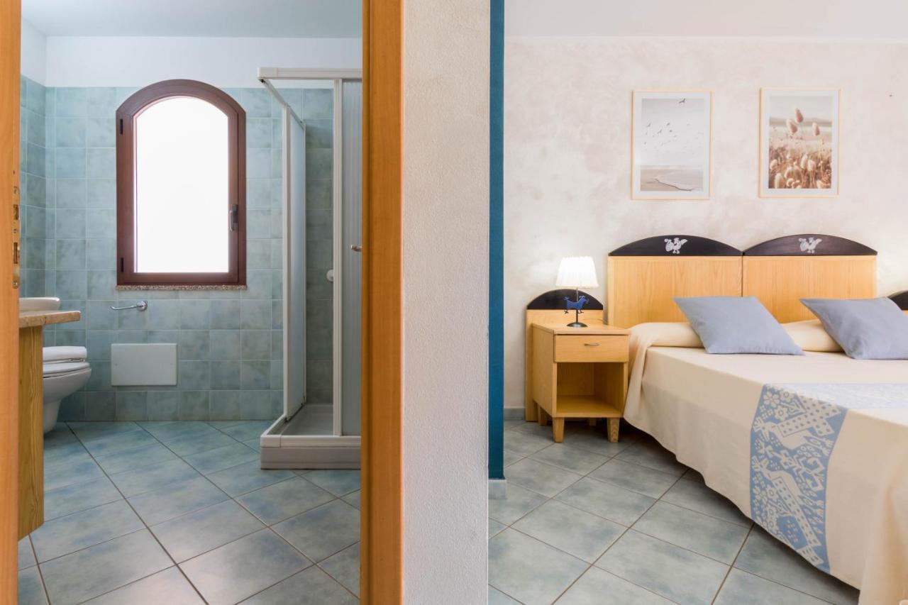 Hotel Villa Del Mare Solanas Extérieur photo