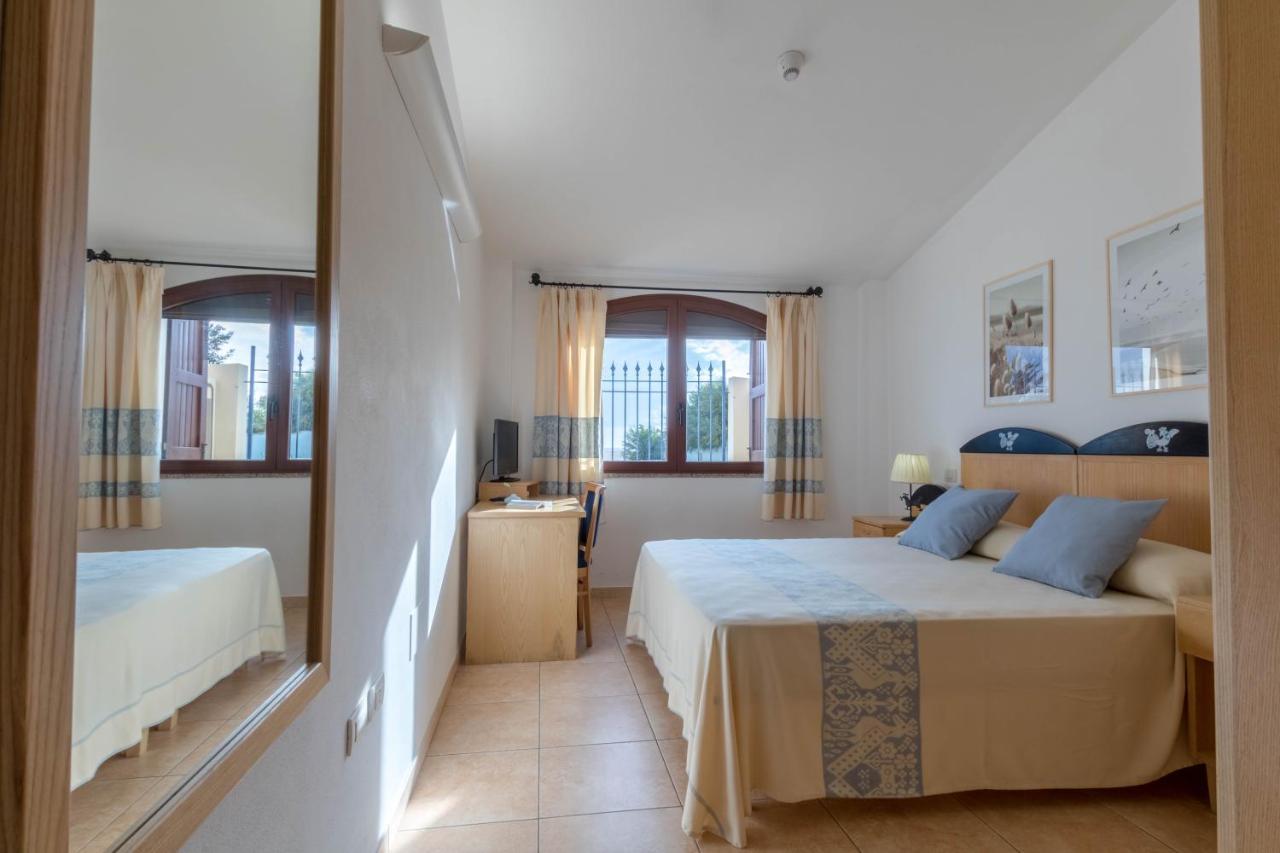 Hotel Villa Del Mare Solanas Extérieur photo